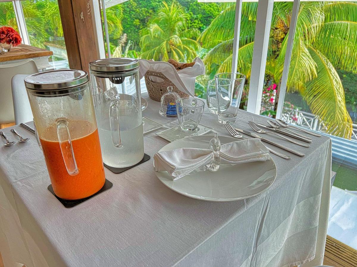Green Lord Domaine - Lodges Piscine & Spa - Bar & Lounge - Restaurant Gastronomique Lamentin Екстер'єр фото
